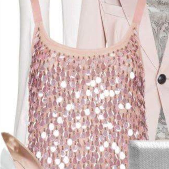 Meet your Posher, Elle G. - Picture 2 of 8